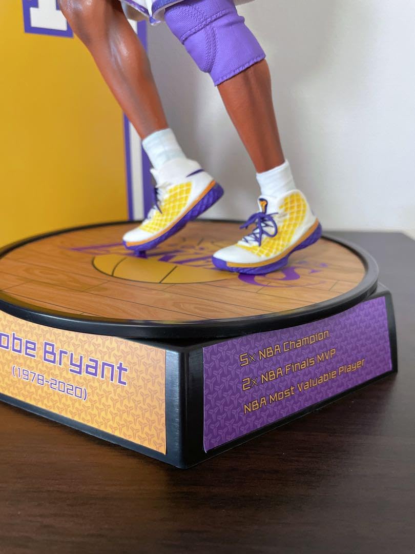 Amazon.co.jp: 特大サイズ コービー ブライアント フィギュア 38cm NBA 