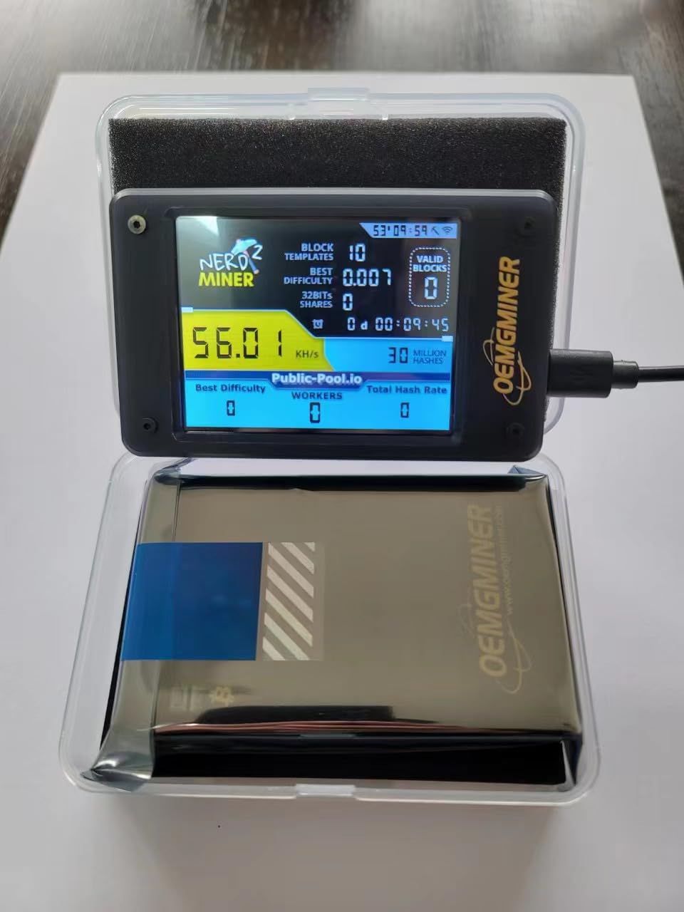Amazon.co.jp: 2.8インチ LCD スーパースクリーンディスプレイ BTC NerdMiner V2.0 T-Display S3  ビットコイン オタクマイナー Tディスプレイ S3 56KH/S オタクマイナー BTC 宝くじマイナー USB充電ケーブル付き : パソコン・周辺機器