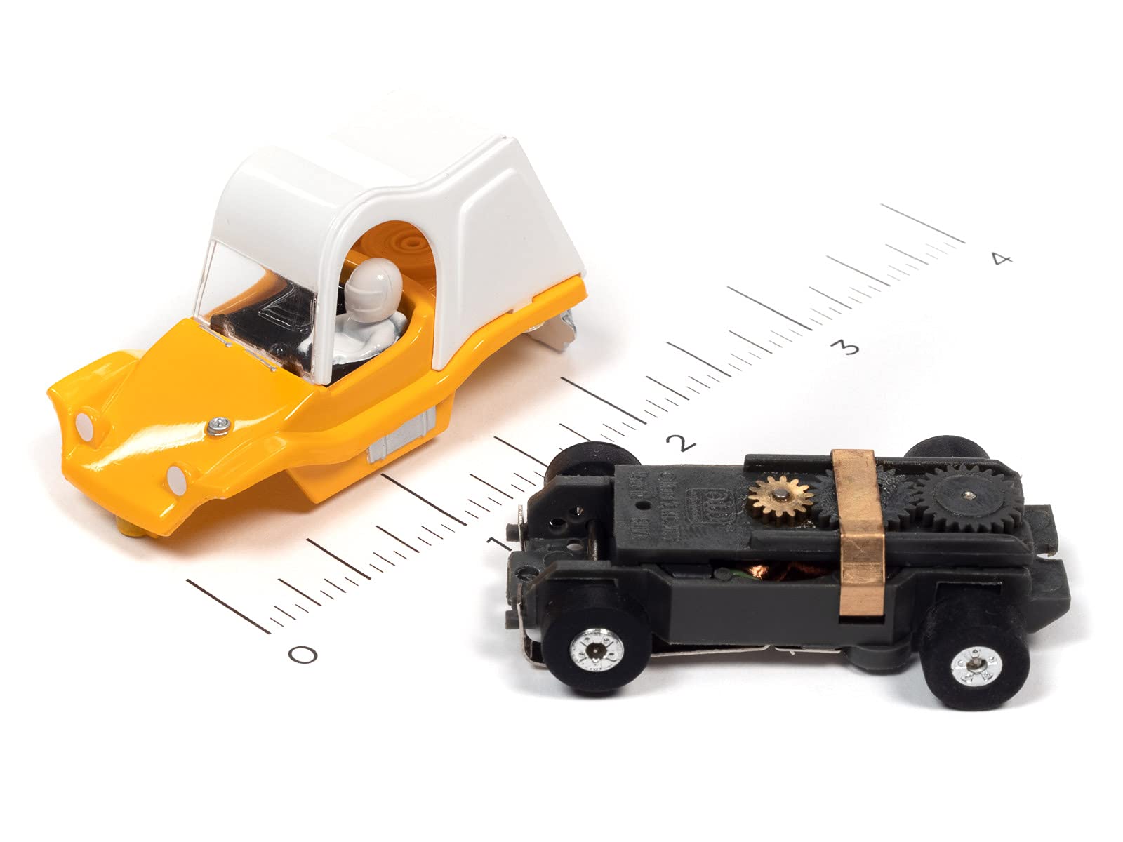 Auto World Thunderjet R34 Sand Van (Yellow) HO Scale Slot Car