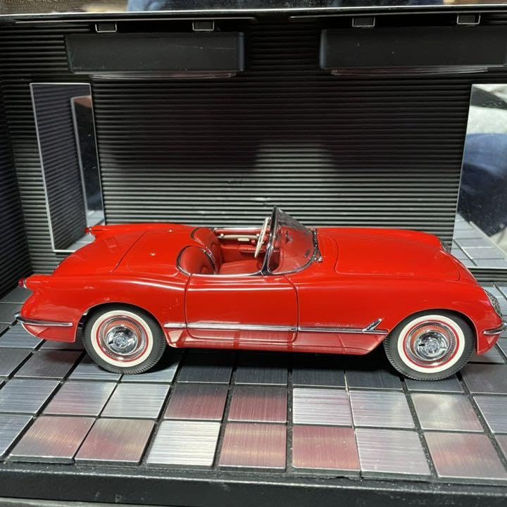 Amazon.co.jp: ！未展示品 オートアート 118 シボレー コルベット 1954