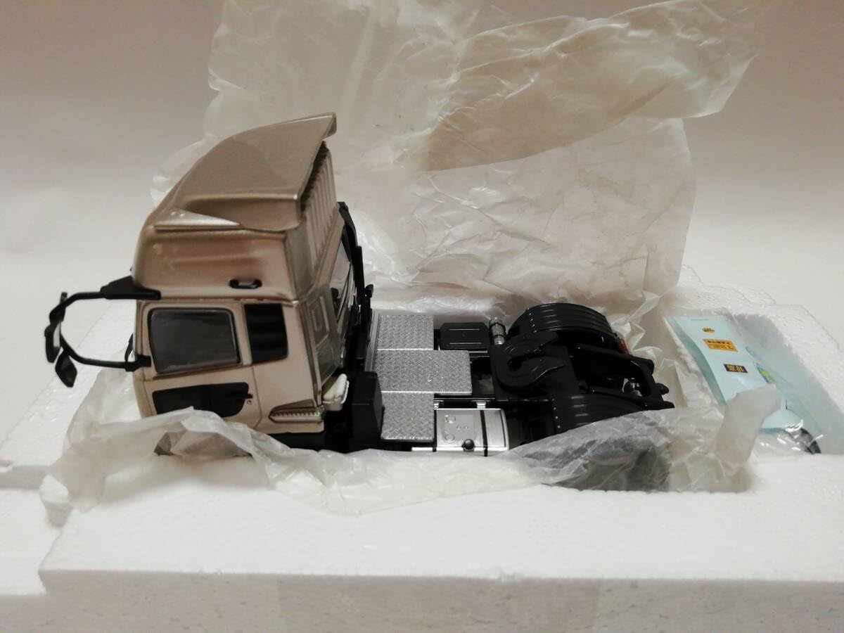 Amazon.co.jp: 1/43 UD TRUCKS N GK クオン トラクターヘッド UD 