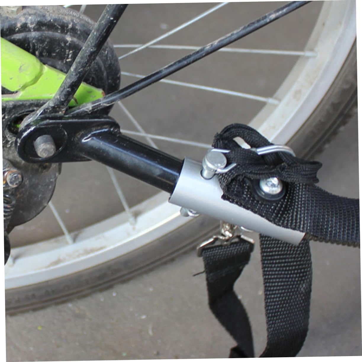 Toyvian Bike Trailer Coupler Attachment for Pets Quick Release Hitch Adapter Steel Connector for Bicycle Towing Compatible Bikes for Family Cycling and Outdoor Adventures