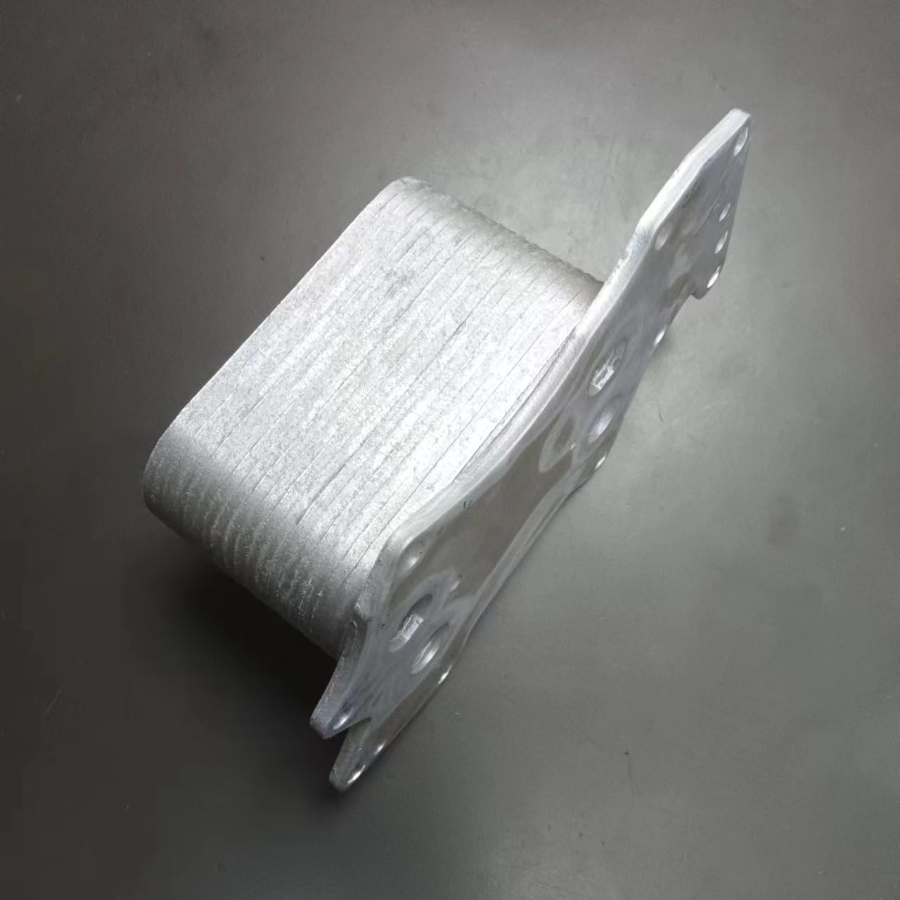 Engine Oil Cooler 059117021J 059 117 021J, Compatible with Q7diesel