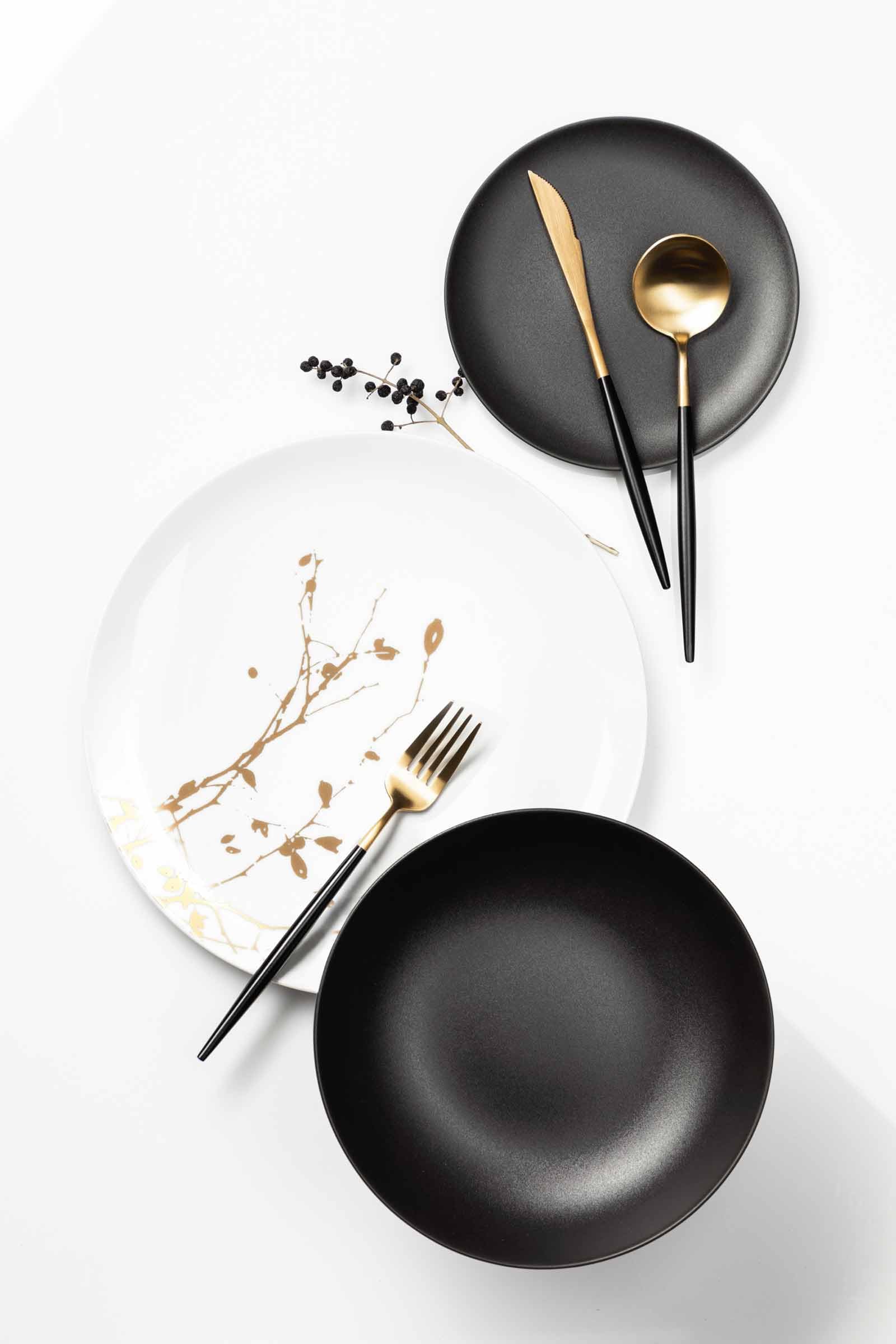 Seltmann Weiden Liberty Velvet Black Einsteiger-Set 8-teilig, Teller & Schalen für 2 Personen, Geschirr-Set mit mattem Finish, Porzellan, Schwarz
