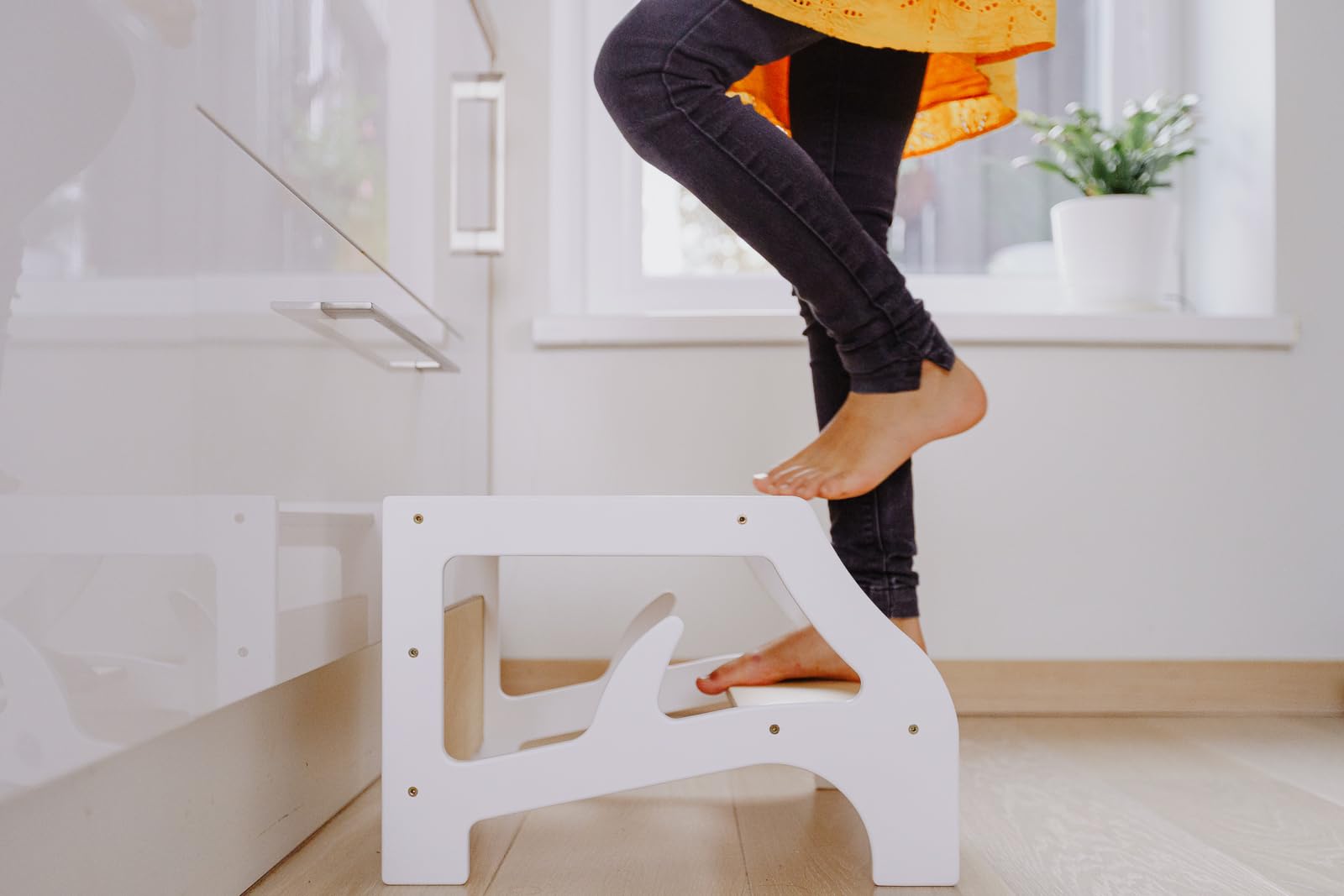 Weco Taburete con 2 niveles, taburete de madera para niños, taburete para escaleras infantiles, muebles infantiles para baño, cocina, habitación infantil a partir de 2 años, taburete de baño, taburete