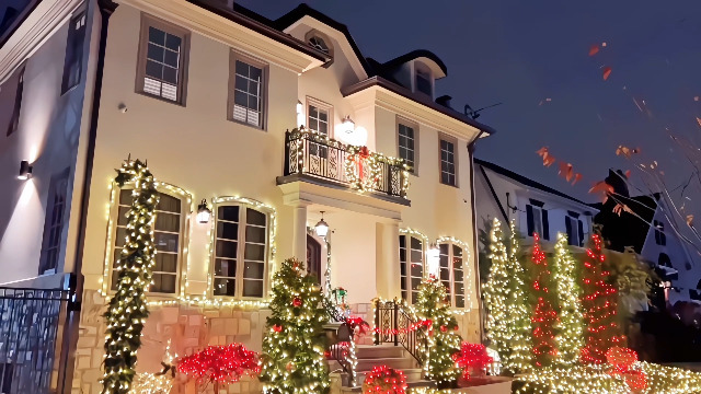 LJLNION 300 LED String Lights Outdoor Indoor, Extra Long 98.5FT Christmas Lights, 8 Lighting Modes, Plug in Waterproof Fairy Lights for Wedding Party Bedroom Decorations (Warm White) - Image 8