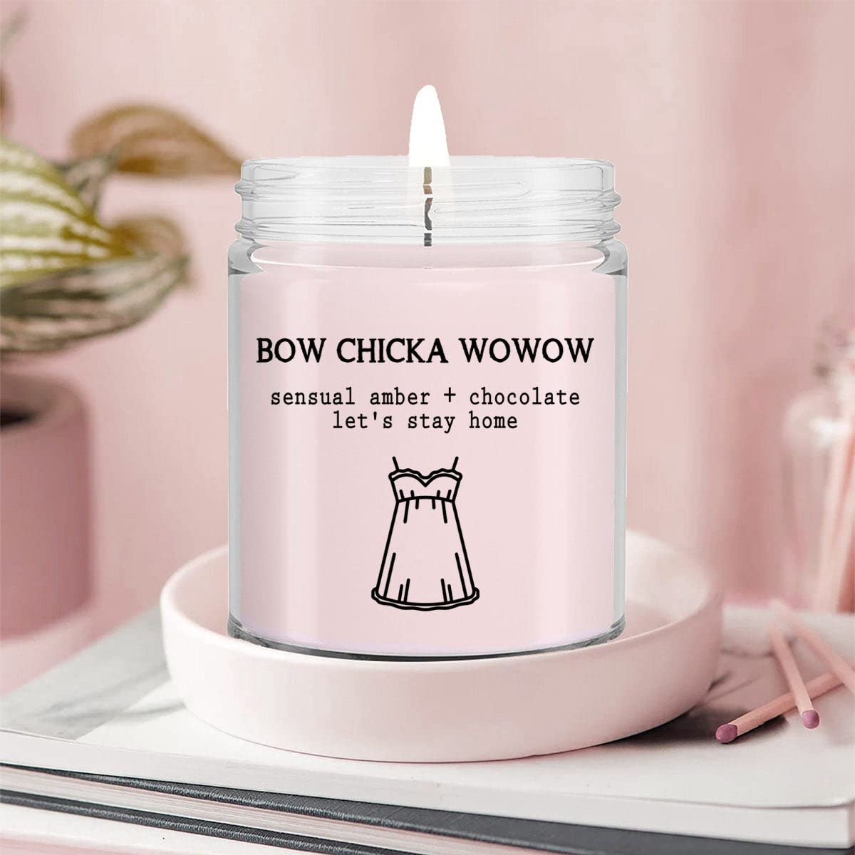 VAN BOUTIQUE Funny Bow Chicka Wow Wow Soy Wax Candle, Naughty Candles for Him Husband Fiance from Girlfriend Wife, Gag Joke Jar Candle, Vanilla Scented Candles 9oz Cotton Wick