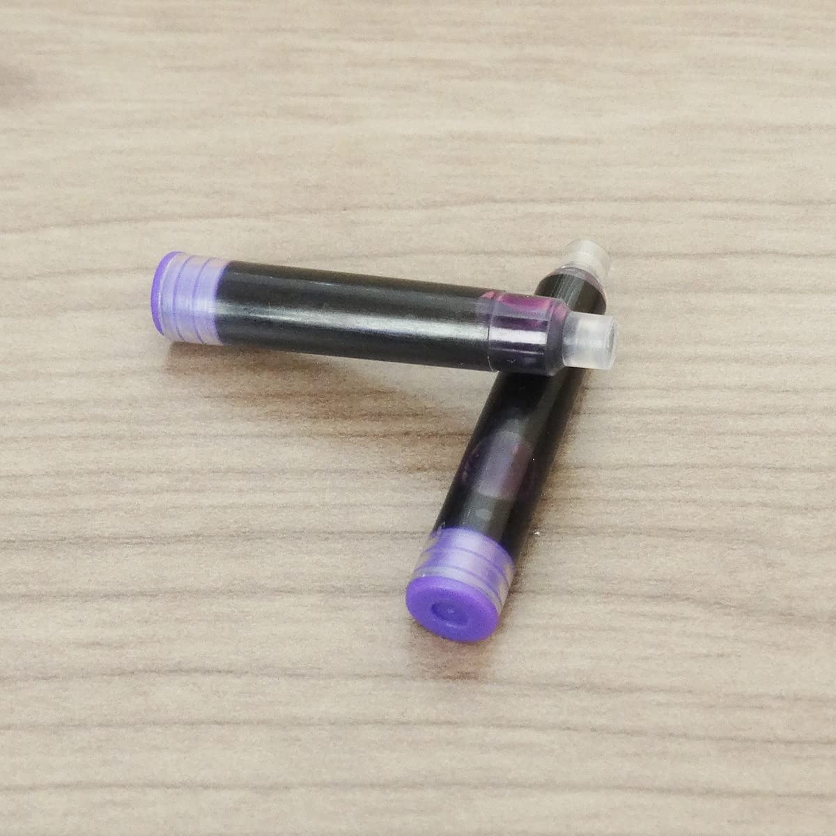Cartuchos de tinta púrpura vívido para plumas estilográficas. Increíble paquete grande de 20 cartuchos cortos de tamaño estándar internacional. Perfecto para bolígrafos de caligrafía. Diseño universal