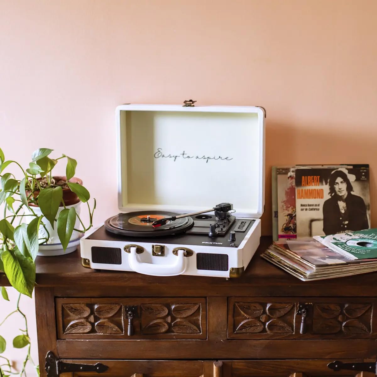 PRIXTON Platine Vinyle VC400, Tourne-Disque Vintage avec Bluetooth, Lecteur et Convertisseur des vinyles, 2 Haut-parleurs intégrés, Design Mallette, 3 Vitesses 33/45/78, Couleur Blanc
