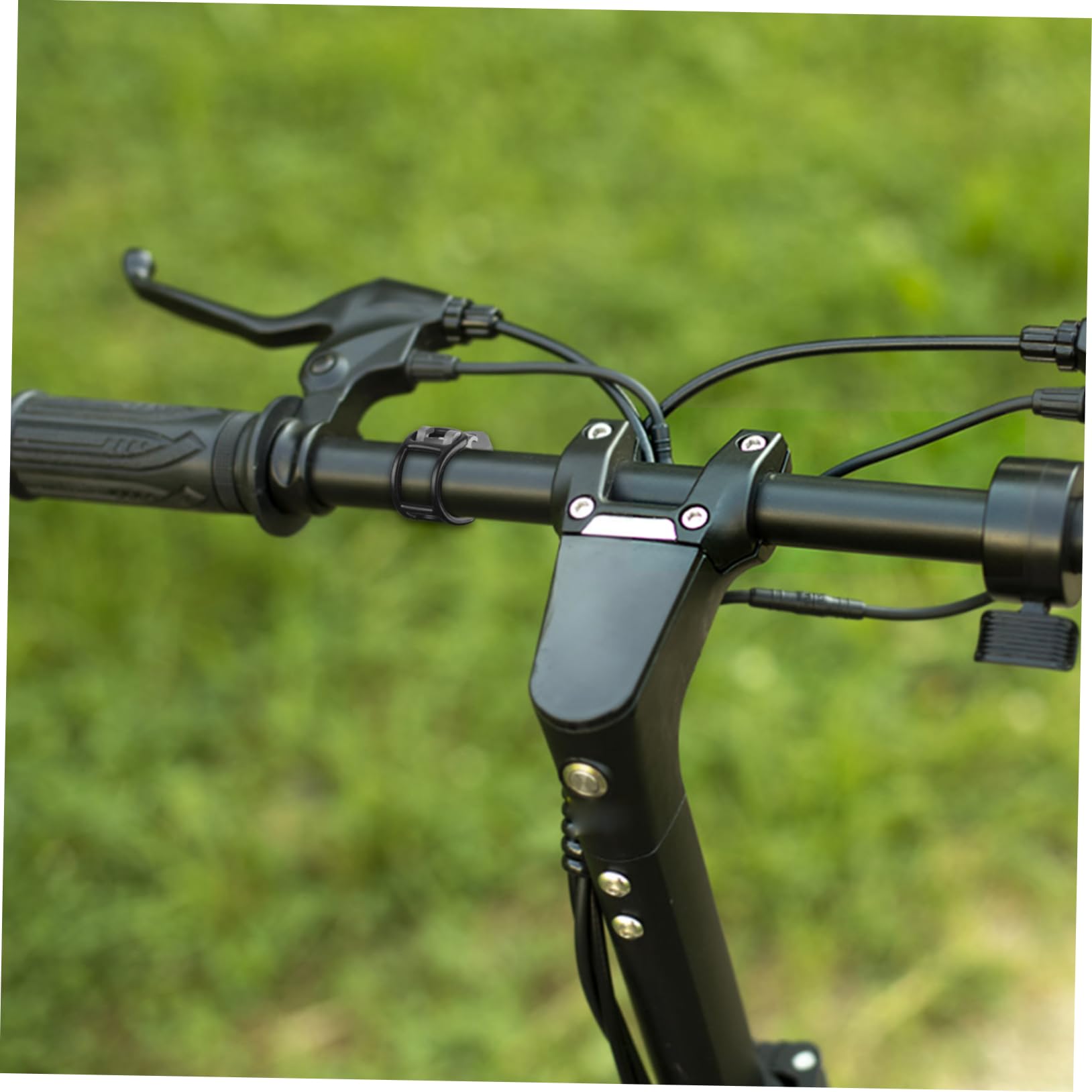 YARNOW Sangle De Vélo Phare Vélos Rechargeable Frein Feu Arrière Bike Light Sangle De Torche Sangle De Fixation pour Lampe De Poche De Vélo Gel De Silice Black