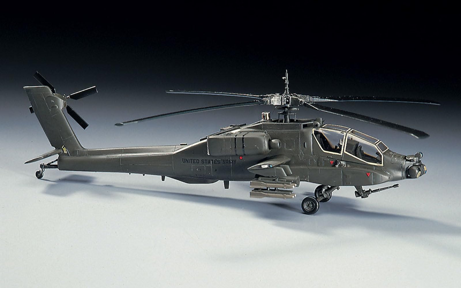 Amazon | ハセガワ 1/72 アメリカ陸軍 AH-64A アパッチ プラモデル D6
