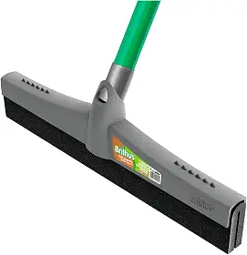 Brilhus - Rodo Plástico com Cabo, Tamanho Pequeno, Cor Verde, Bettanin