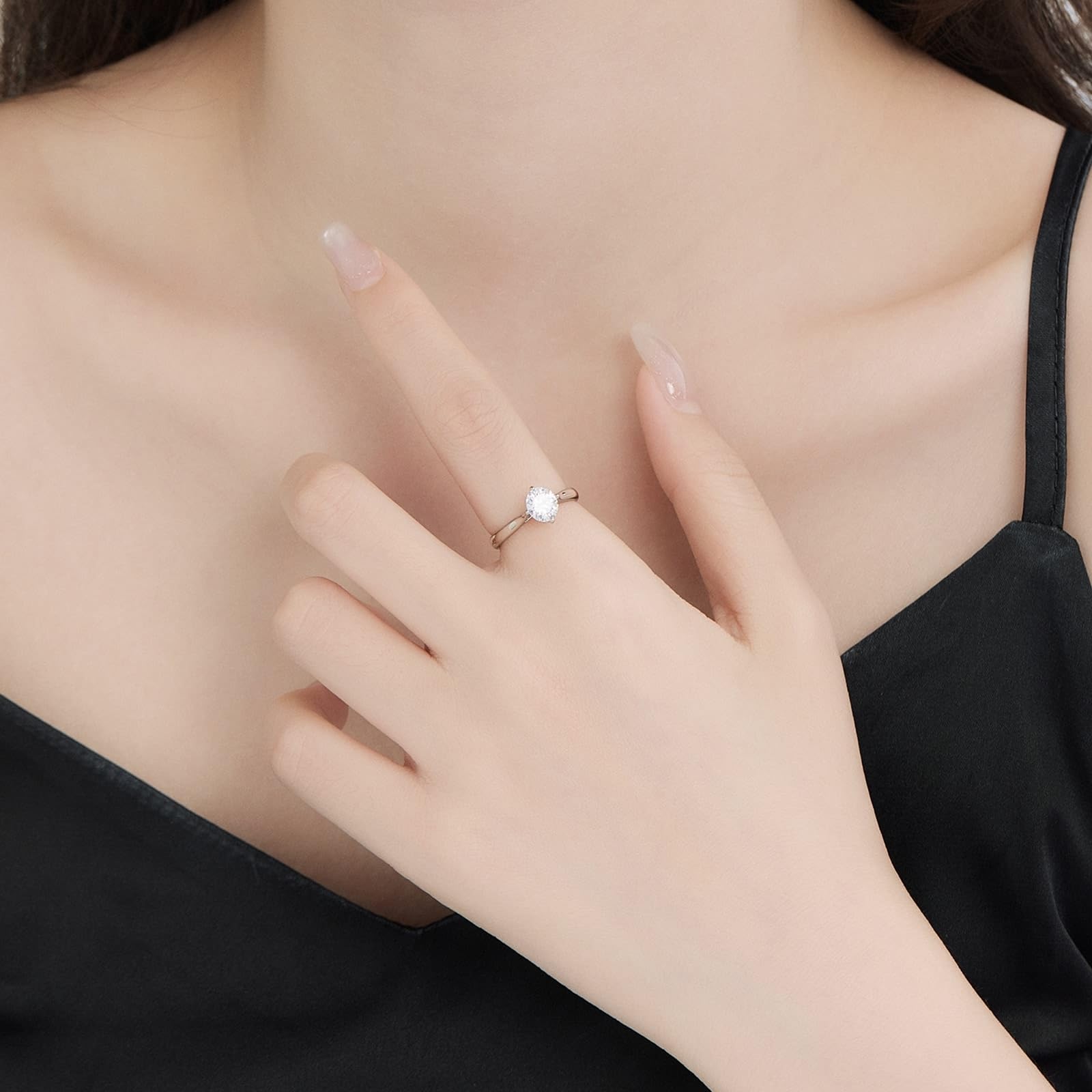 Fedi nuziali in oro bianco Au 375/585/750 con moissanite