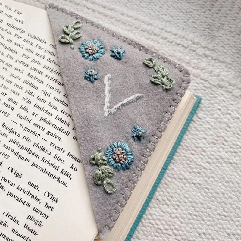 Litthing Hand Embroidered Corner Bookmark, 26 Letters Personalised Seasons Felt Triangle Bookmarks Gifts for Book Lovers Men Women โ image 1