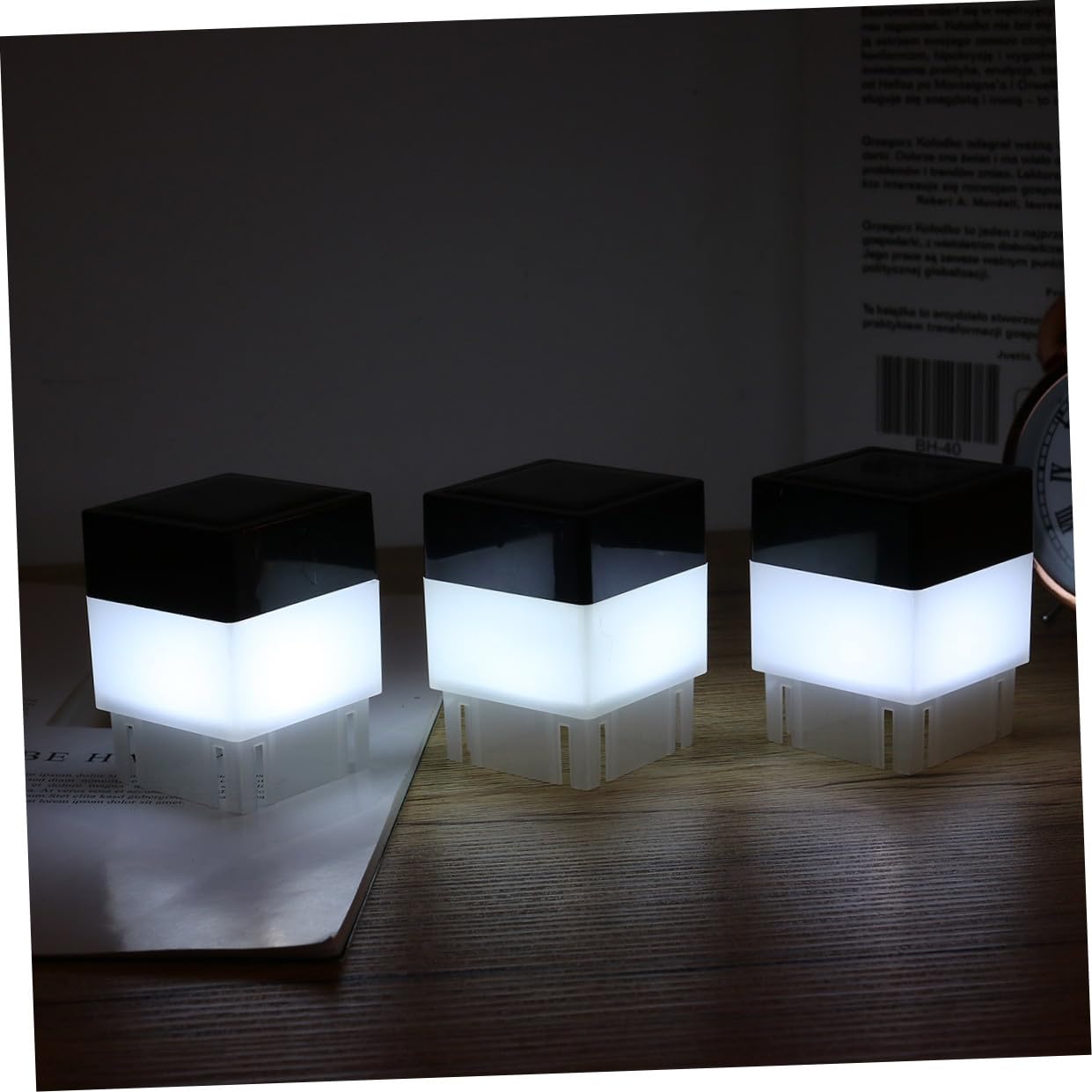 Luce Solare da Giardino a LED ad Alta Luminosità 4 Pezzi