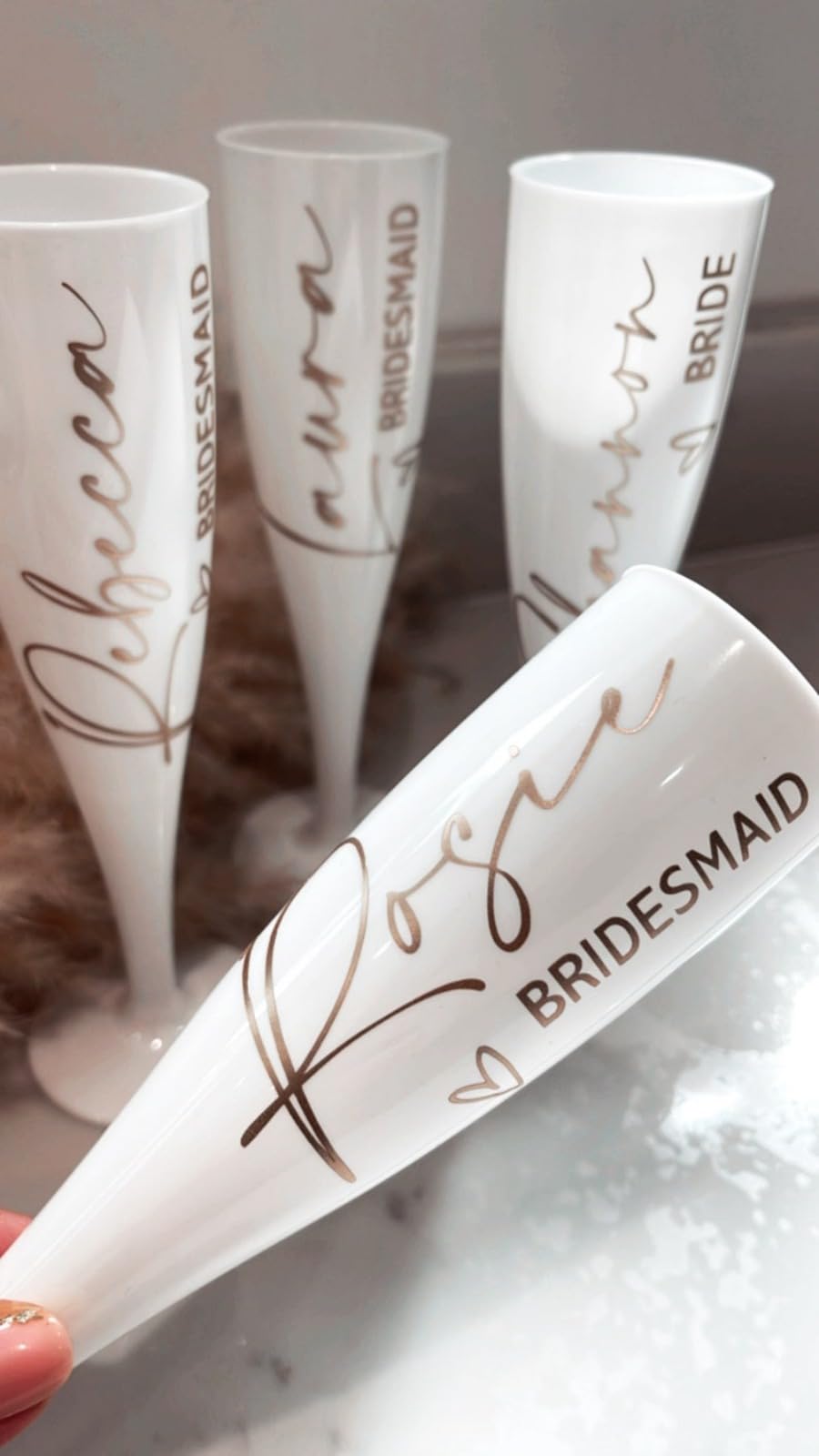 Flute da champagne bianche personalizzate, con nomi diversi, regalo per damigella d'onore, addio al nubilato, bomboniere per ospiti (6 pezzi)