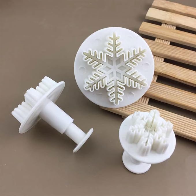 Set 3 moldes cortadores de galletas copo de nieve miniatura 6