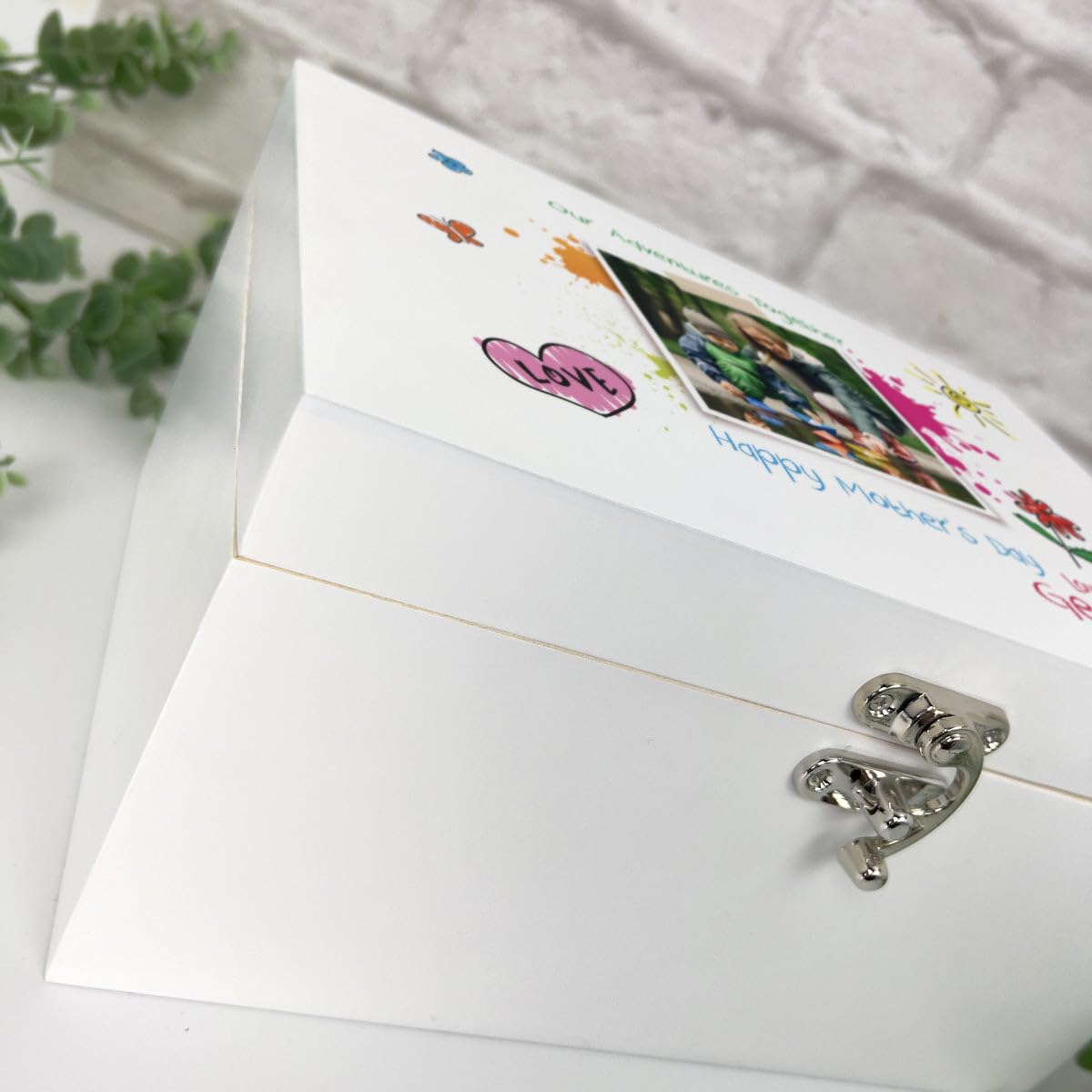 Caja de recuerdos personalizada de madera blanca con texto en inglés "Our Adventures Together", para mamá/abuela, de los niños/nietos | Día de la Madre, Día del Padre | 30 cm x 23 cm x 18 cm