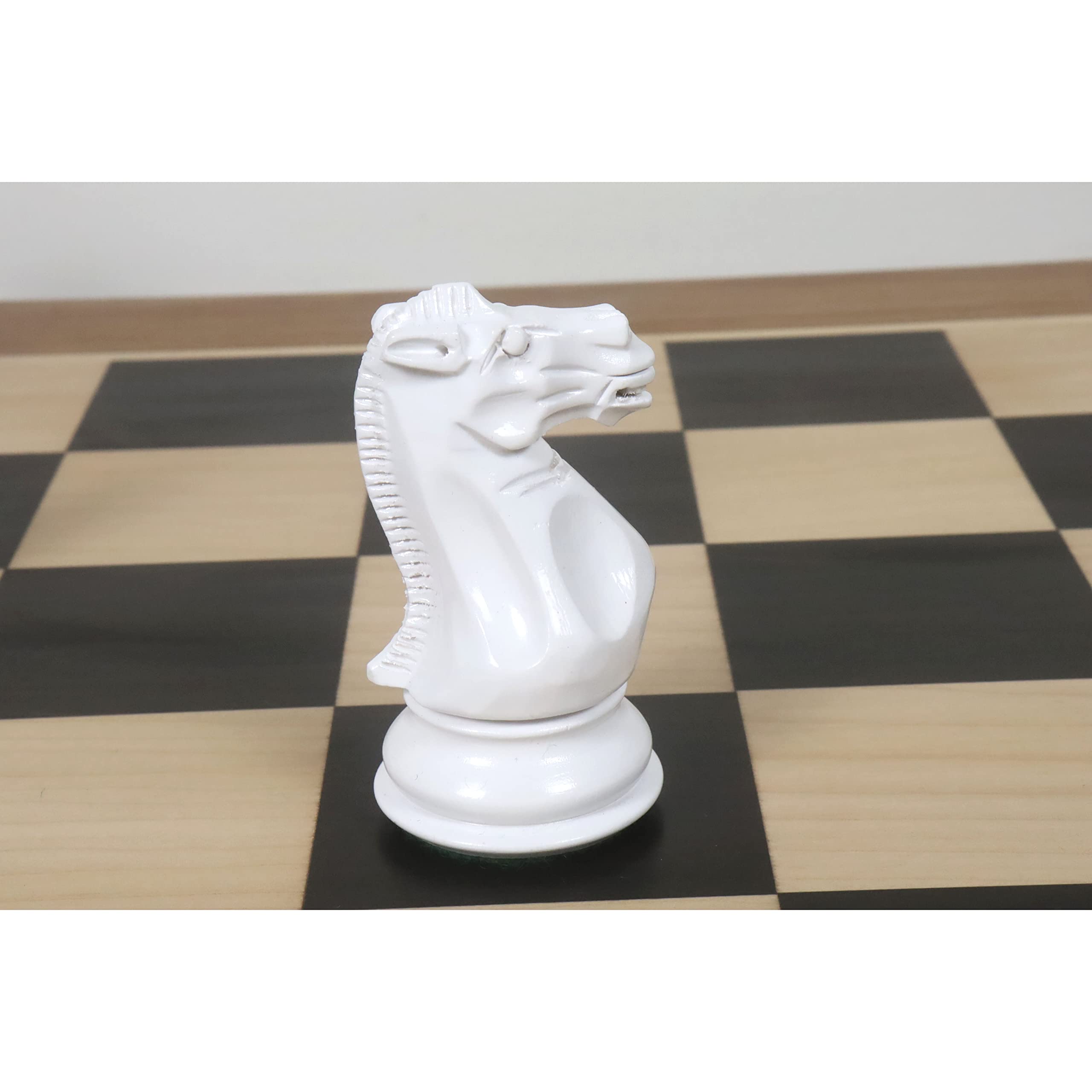 Royal Chess Mall - 4.1 " Pro Staunton Bianco e Nero Laccati Scacchi IN Legno Pezzi Solo Set