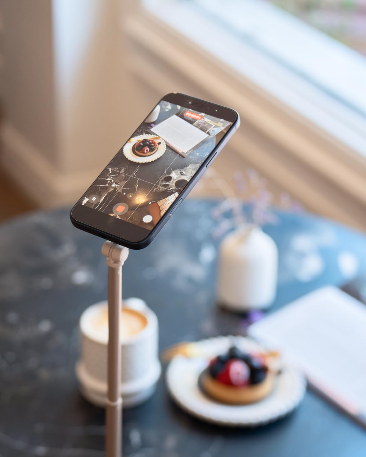 KraftGeek JustTap Treppiede magnetico per telefono