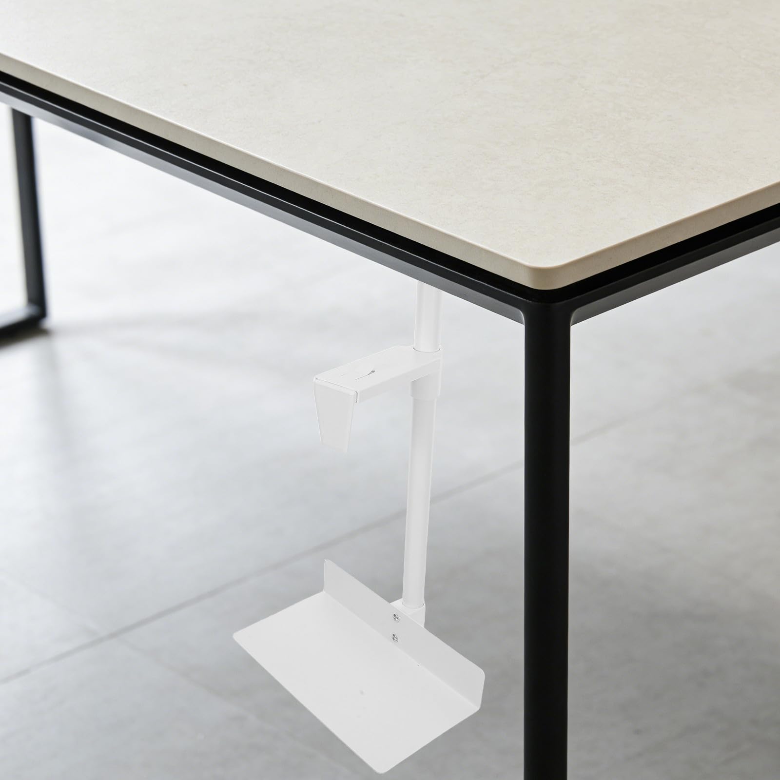 ORFOFE Supporto CPU Sotto Scrivania a Parete, Staffa per Case Computer in Acciaio Laminato a Freddo, Larghezza Regolabile, Capacità 55lb, Bianco, per Ufficio e Workplace