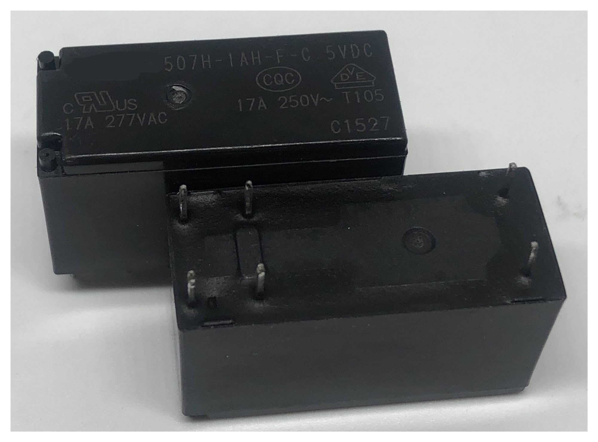 Relé de 6 pines NISZA 507H-1AH-FC de 5VDC y capacidad de 17A