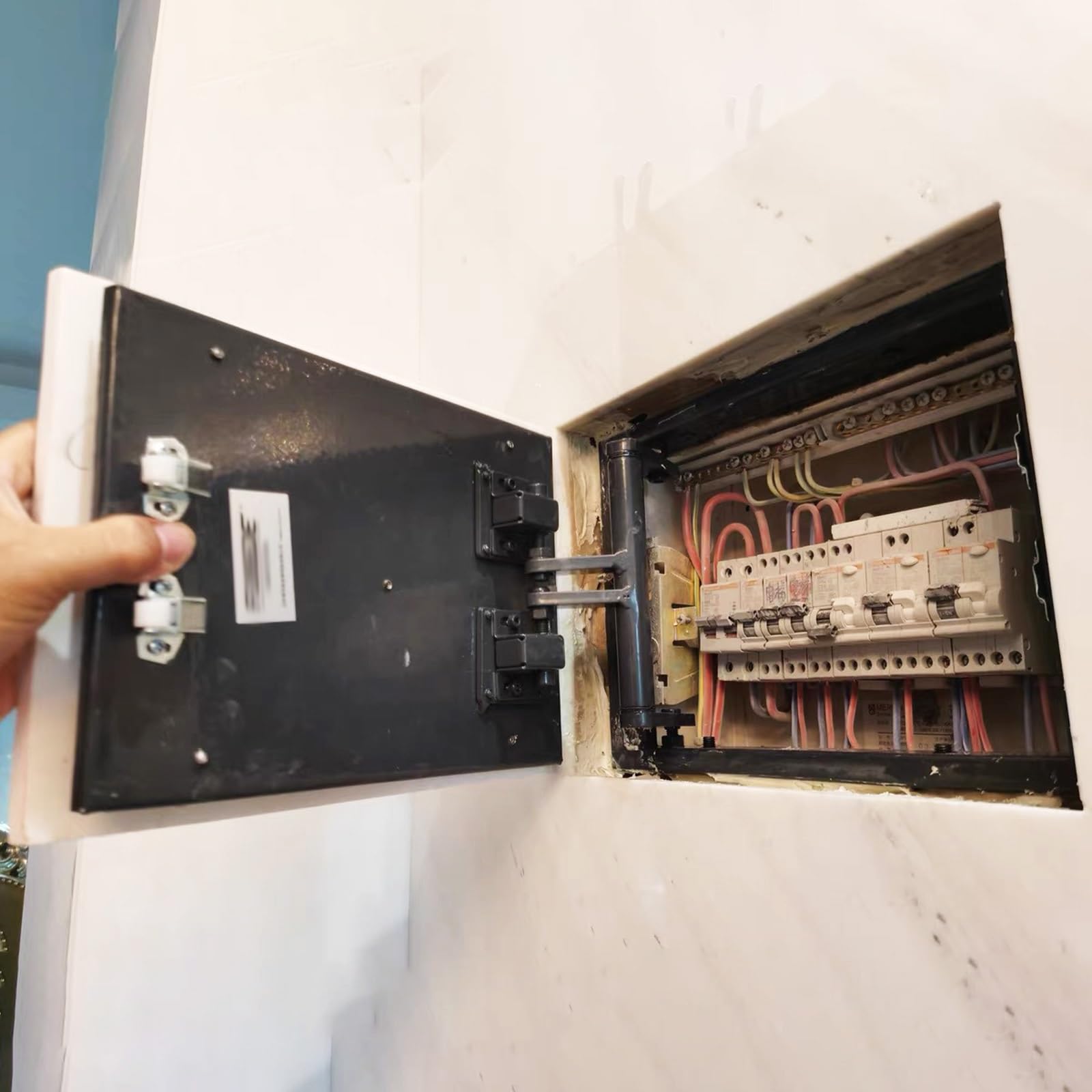 Puerta de acceso invisible para azulejos, puerta de eje de servicio de metal impermeable con pestillo táctil para calefacción por suelo radiante, tuberías e hidrante de incendios