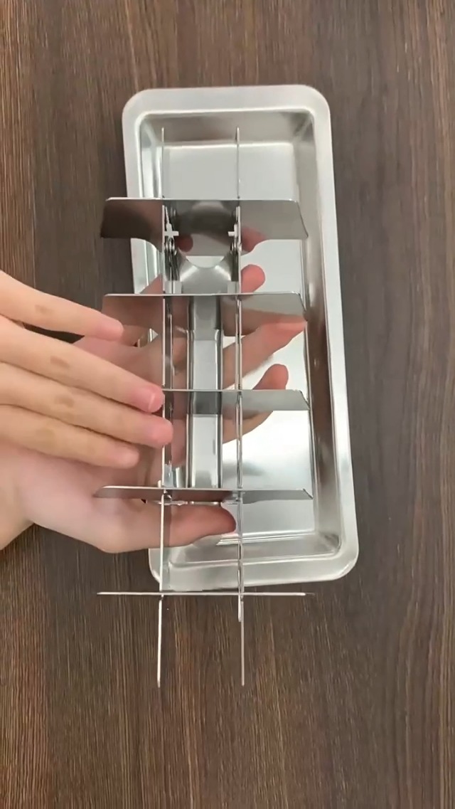 Cubitera de acero inoxidable con 18 ranuras y mango fácil miniatura 7
