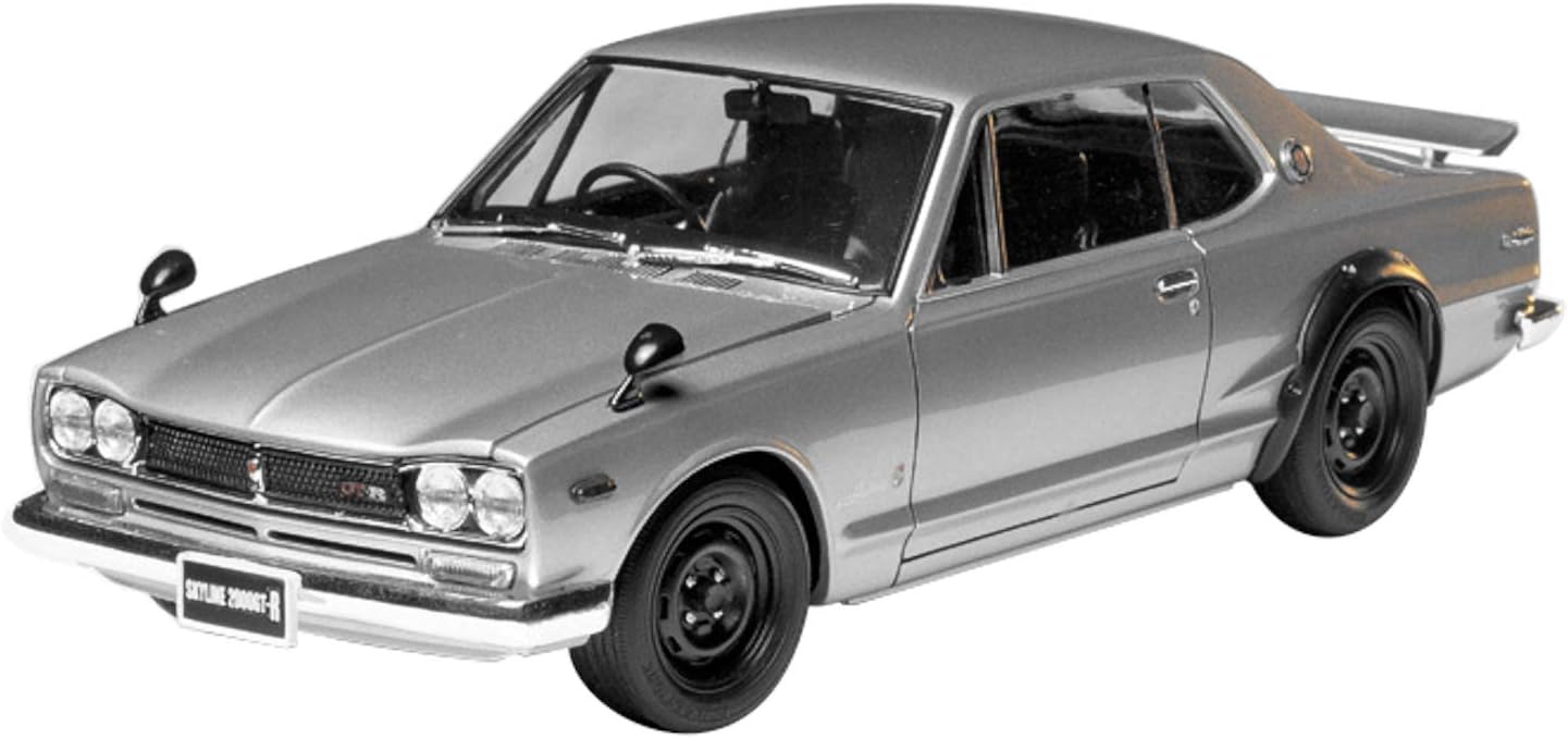 Tamiya Nissan Skyline 2000 GT-R 1/24 Scale Model Kit 24194
