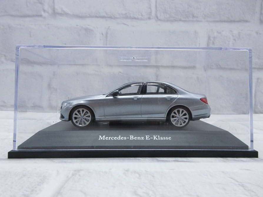 中古品 1/43 メルセデス ベンツ W213 Eクラス シルバー 中古品 1