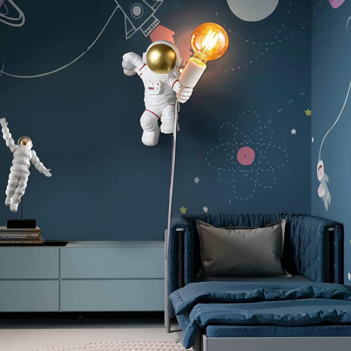 ACMHNC Astronaut Kinder Wandleuchte Mit Stecker Und Schalter, E27 Kinderlampe Weiß Wandlampe Innen Für Jungen Mädchen Kinderzimmer Dekorative Nachtlicht Süße Kinderwandlampe Mit 1,5M Kabel