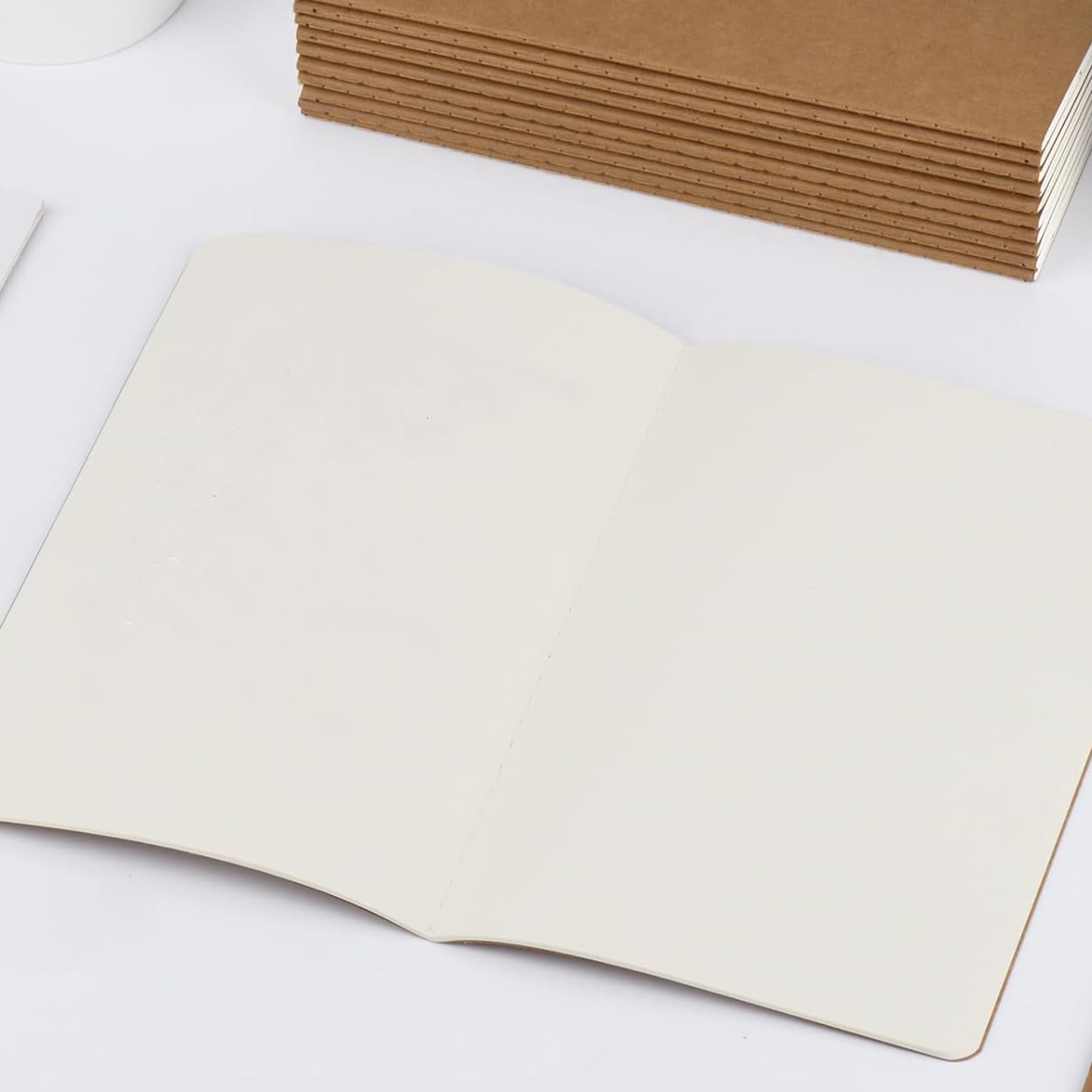Adri 100 Cuadernos A5 lisos kraft, Páginas Blancas, Libretas de Notas para Escritura, Dibujo, Notebooks, Diario, Bloc de Notas, Escolar, Regalo, para Niños, Estudiantes.
