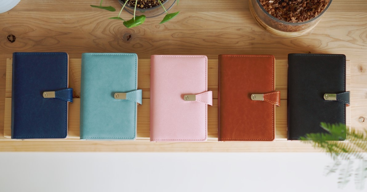 mayukoroさま専用 Amazon.co.jp: [KOKOROGU] スマートな名刺管理 名刺ホルダー 大