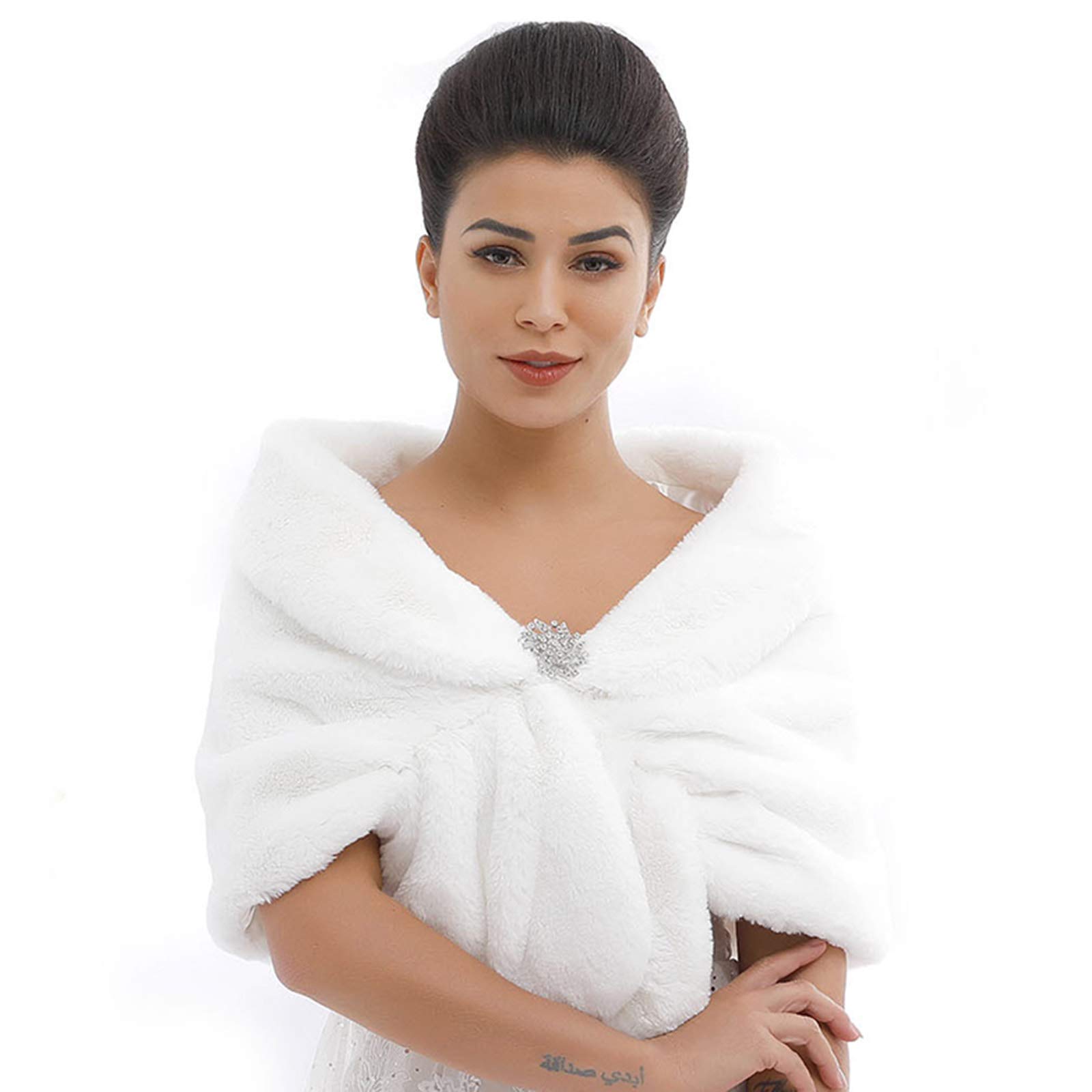 AukmlaWomen's Wedding Faux Fur Wraps and Shawls Bridal Fur Stoles Scarf with Rhinestones Brooch for Bride and Bridesmaids