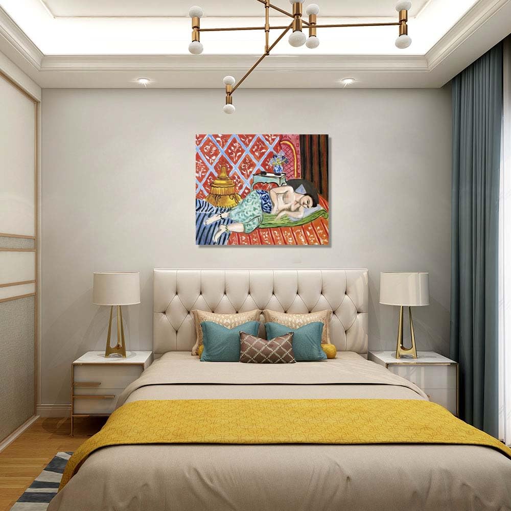 ベッドで仰向け ヌード