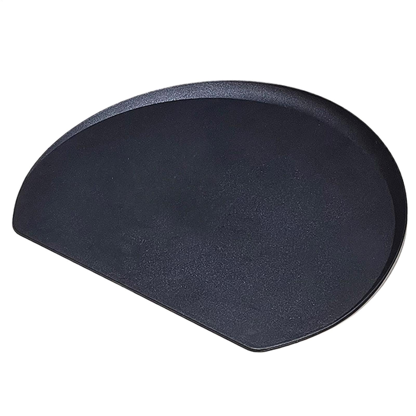 Tablas de embutidos y de cortar para la cocina de un apartamento