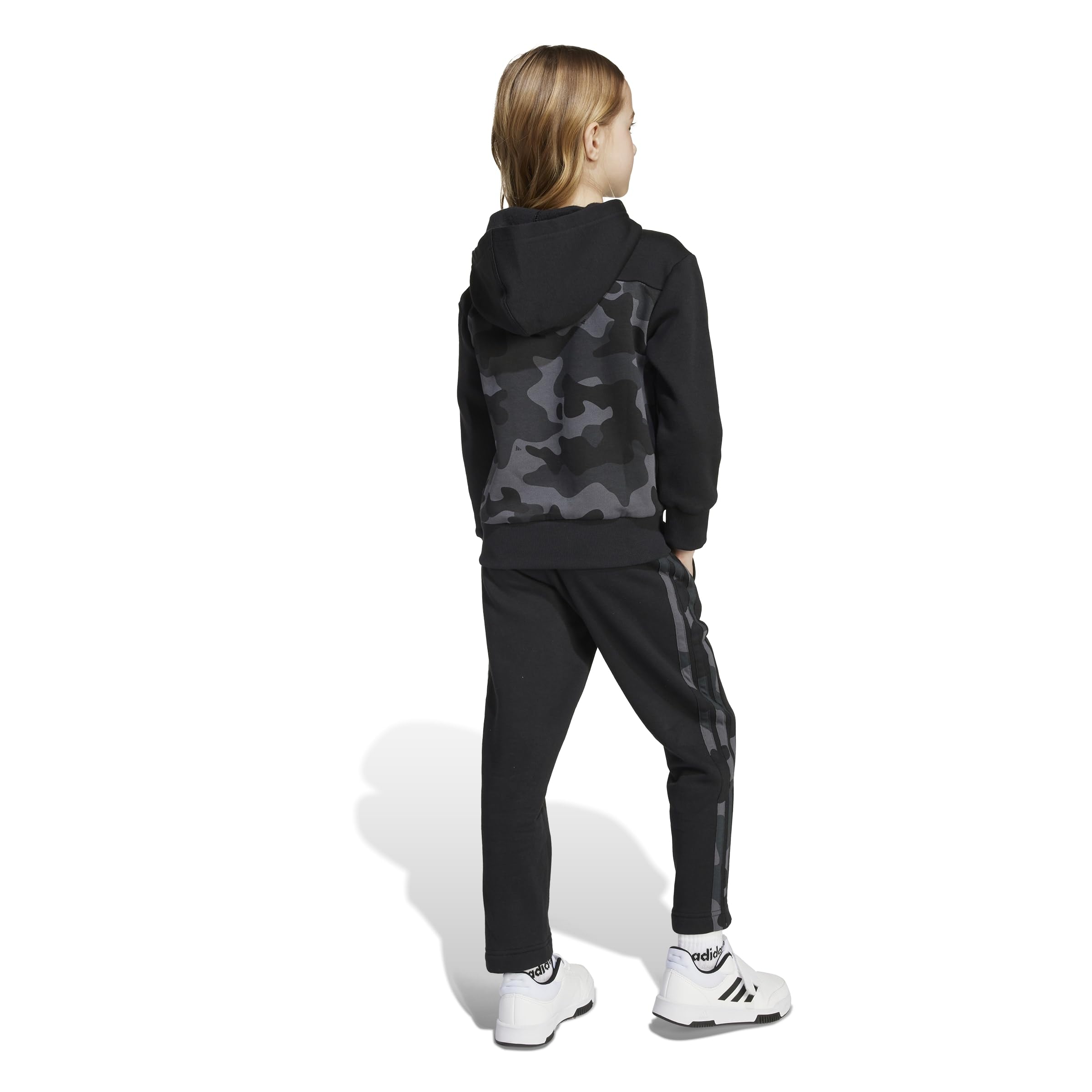 adidas Unisex Kids Seasonal Essentials Camo Fleece Jogginganzug Kleinkinder