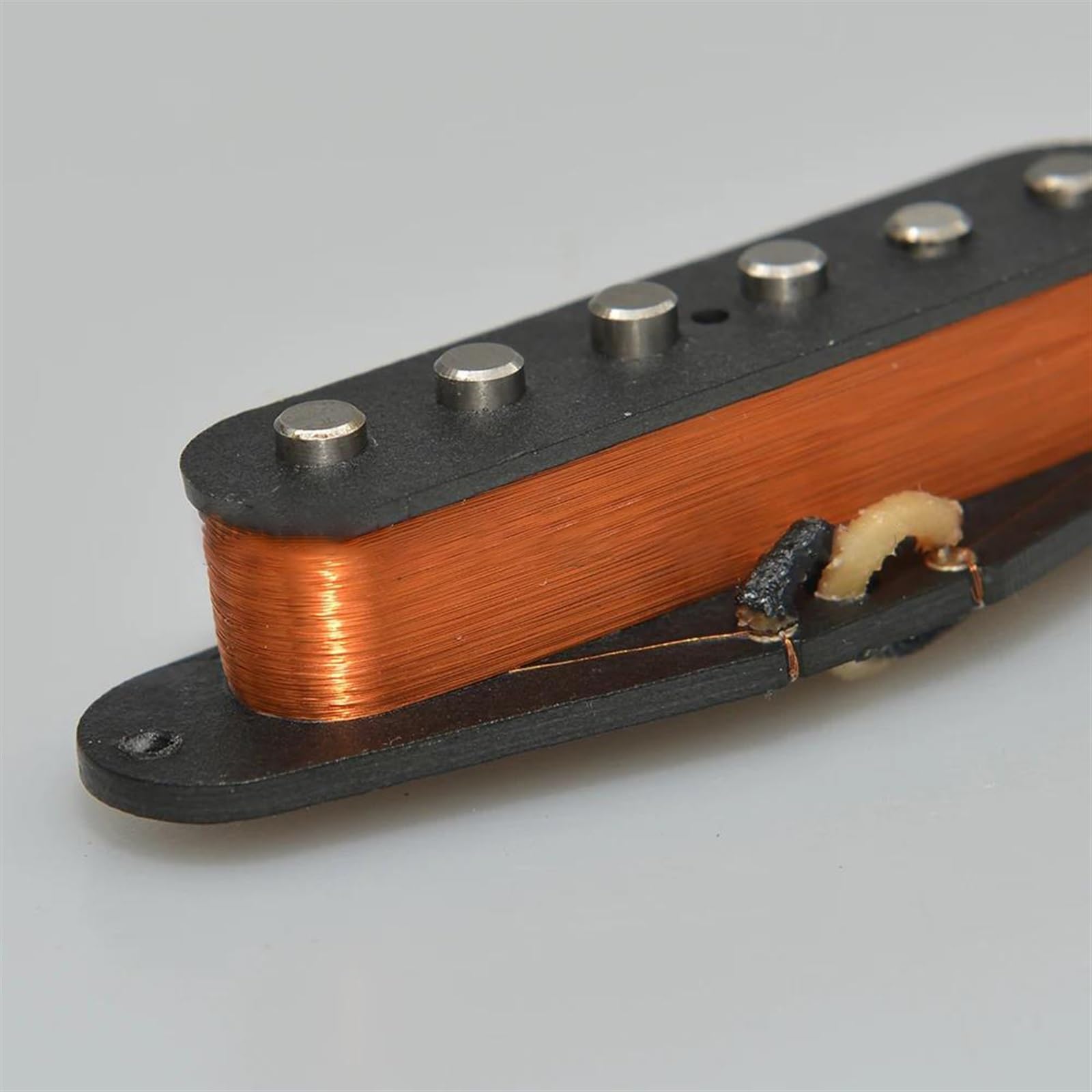 Professioneller E-Gitarren-Tonabnehmer Alnico 2 SSS handgewickelte Gitarren-Tonabnehmer ST Texas Hot für ST-Style-Gitarren N/M/B Linkshänder-E-Gitarre
