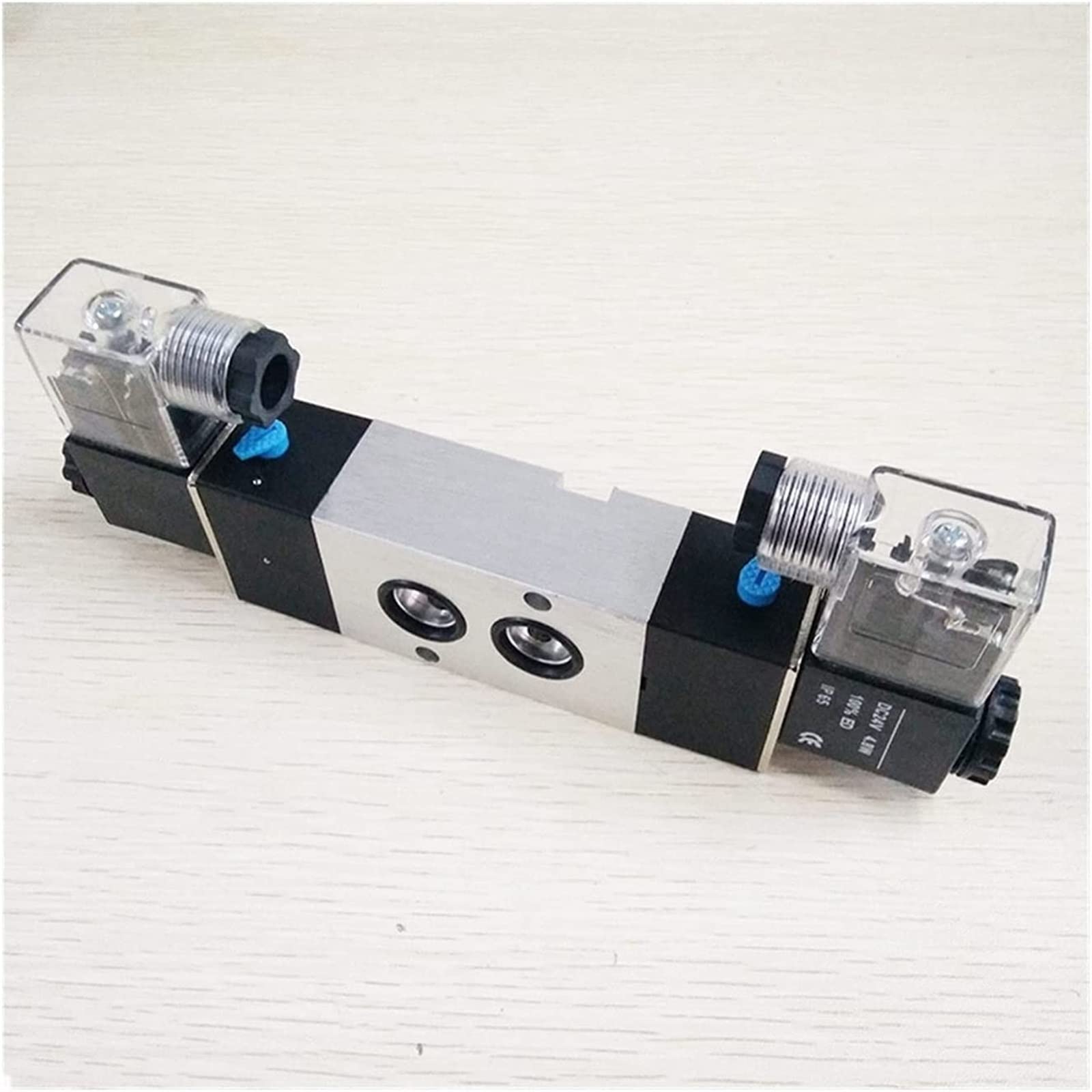 Vanne commande 5 voies pneumatique 24V pour régulation précise du débit d'air