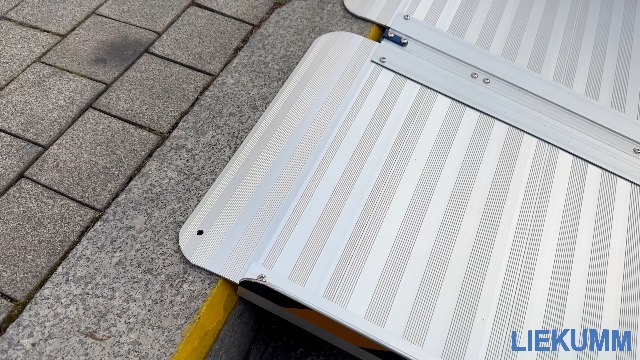 Amazon.co.jp: LIEKUMM: 車椅子スロープ