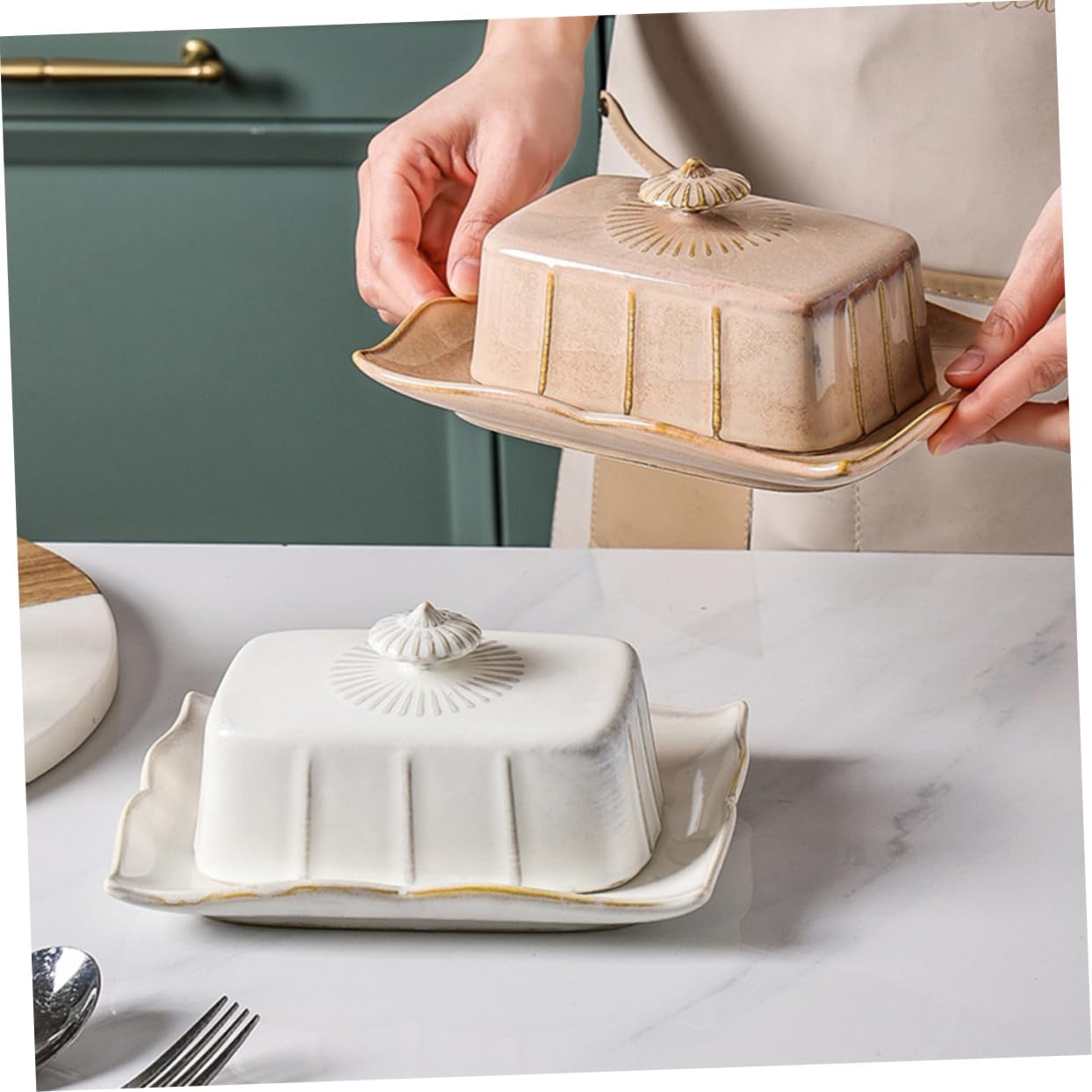 IMIKEYA Ceramic Butter Plate with Lid Covered Food Tray for Butter Sticks and Desserts Household Porcelain Dish for Kitchen Restaurant Shop Serving Freshness Keeper