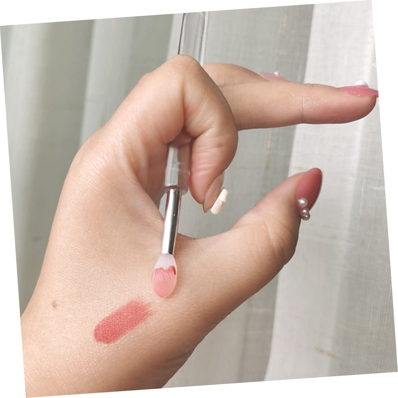 FOMIYES 6pcs Lipstick Applicator Set Reusable Lip Makeup Brush Lidded Silicone Professional Lip Brush Applicator for Beauty Kits