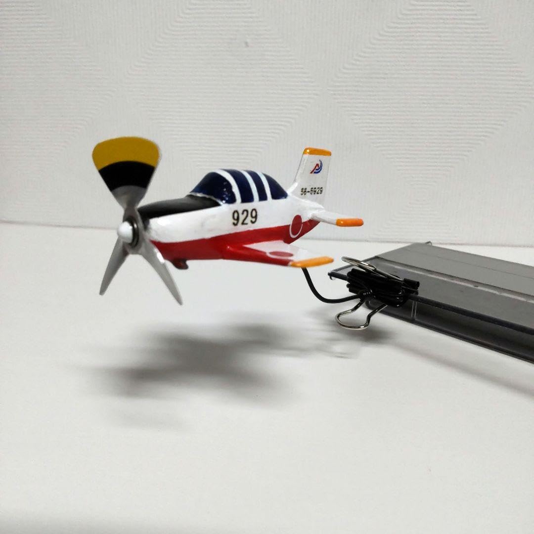 Amazon.co.jp: 飛行機模型 T−7練習機 #929 : おもちゃ