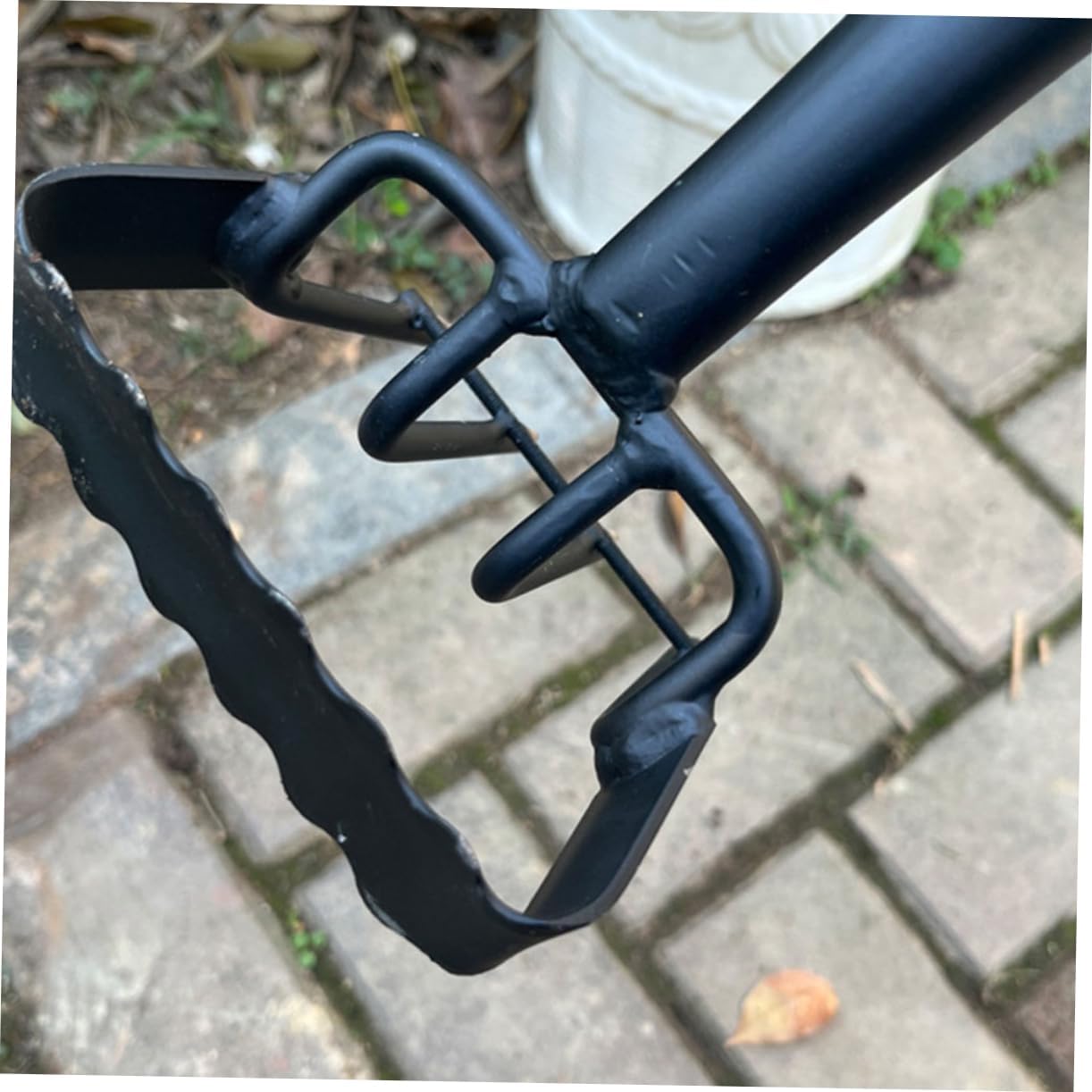 BESPORTBLE Hand Shrub Rake Compact Garden Tool for Weeding Digging Loosening Soil Lightweight Rake for Home Hiking Use Sturdy Design for Easy Handling and Practicality