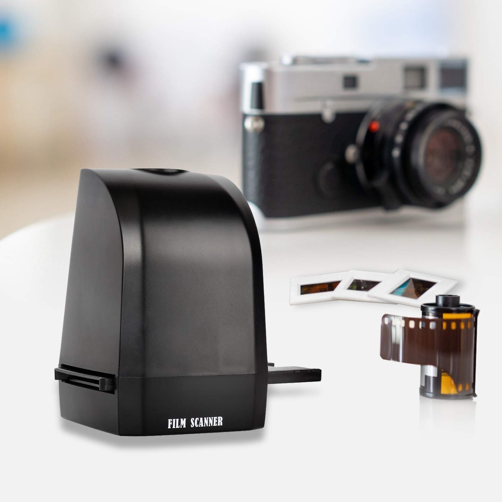 Portable 135 Film Slide Scanner Converter 8 Megapixel CMOS Convertire diapositive negativi in foto digitali JPEG con 2400dpi 4800dpi Scansione One Button Sistemi compatibili