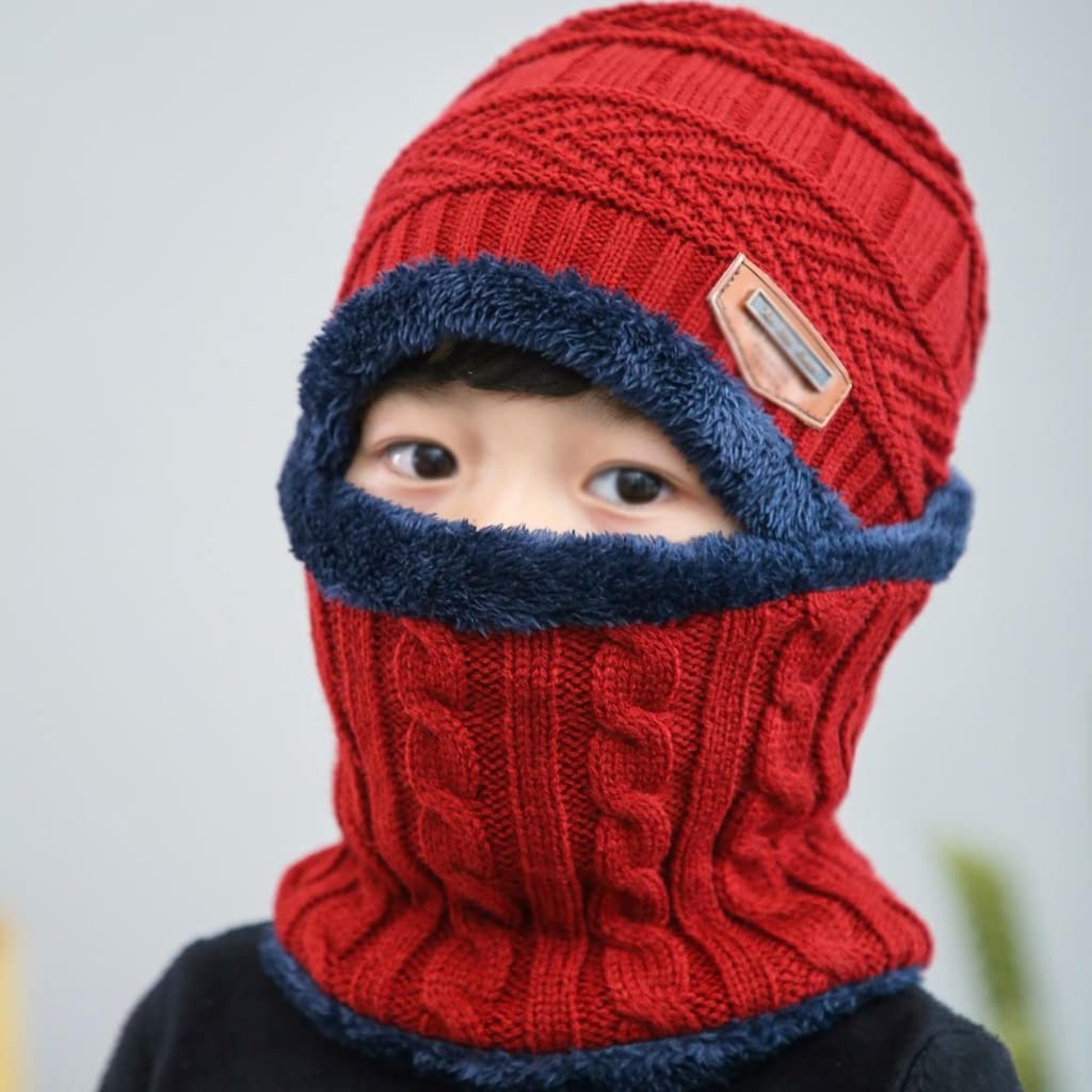 Bonnet enfant pour les sorties sous la neige et jeux de récréation