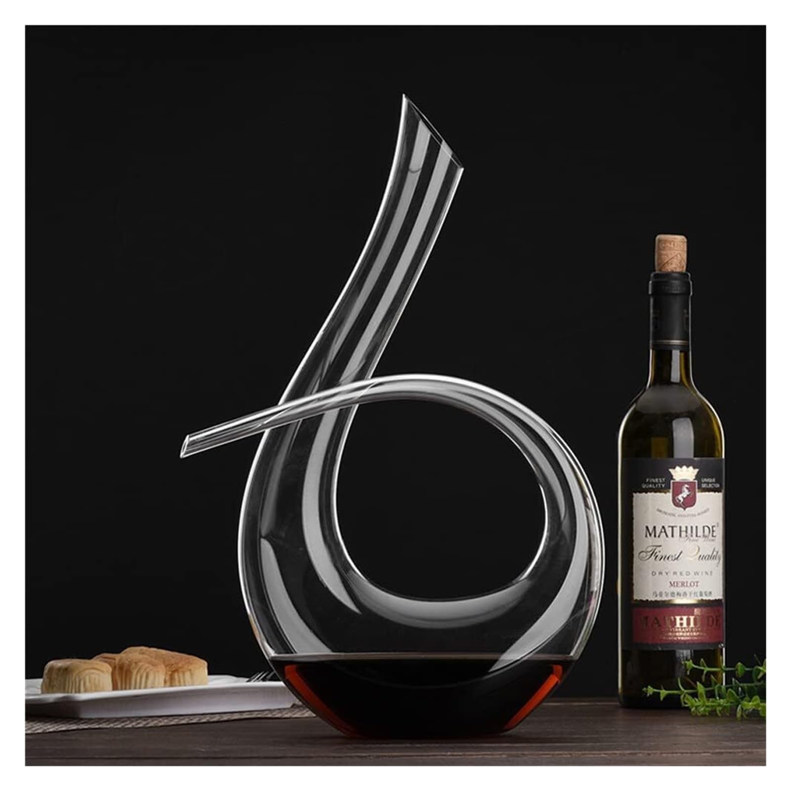 Rotwein Dekanter, Weindekanter aus gedrehtem Horn, bleifreier Weindekanter aus Kristallglas zur Belüftung von Wein mit einem Fassungsvermögen von 1300 ml, Dekanter aus gedrehtem Horn