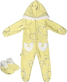 طقم سالوبيت بكباسين وغطاء للرأس وأكمام طويلة من بيبي شورا، مع شرابات بطبعة قلوب للرضع والأطفال الصغار، (عبوة من قطعتين)