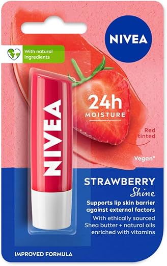 NIVEA Strawberry Shine 4.8g Lip Balm|24 H Melt in Moisture Formula|Natural Oils|Glossy Finish,4.8 g (Pack of 1)