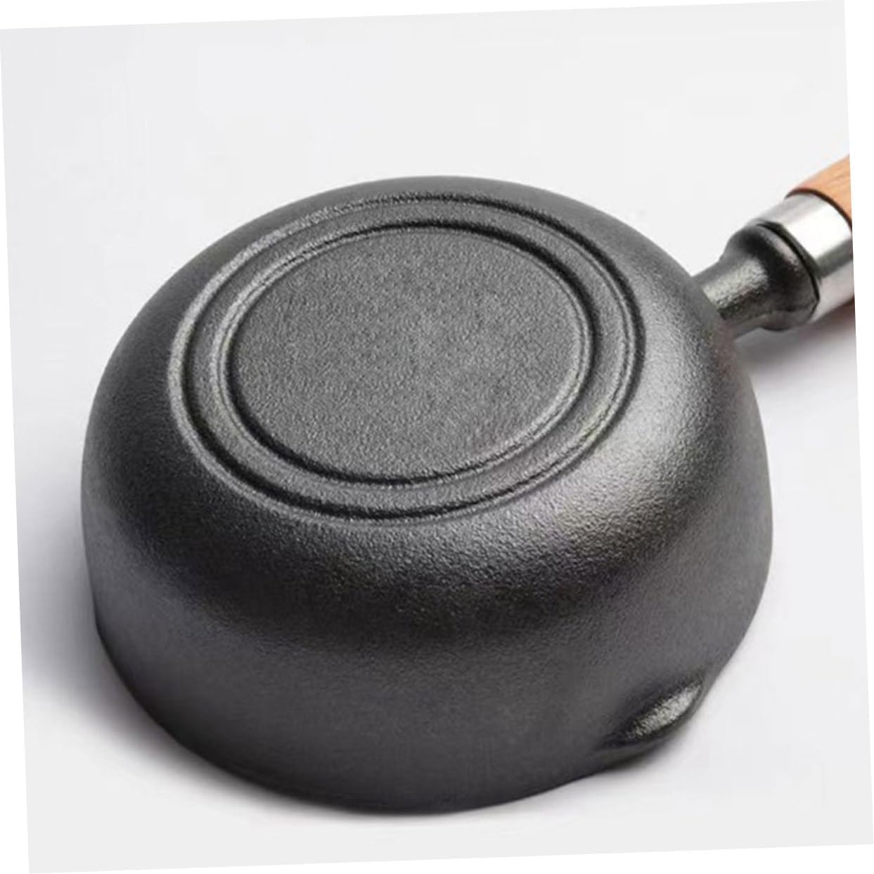 Garneck Oil Pot with Wooden Handle Iron Melting Pan for Butter and Candles Cooking and Kitchen Use Fast Heating and Design
